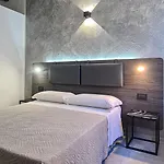 Borgo Marchetti Guest house *