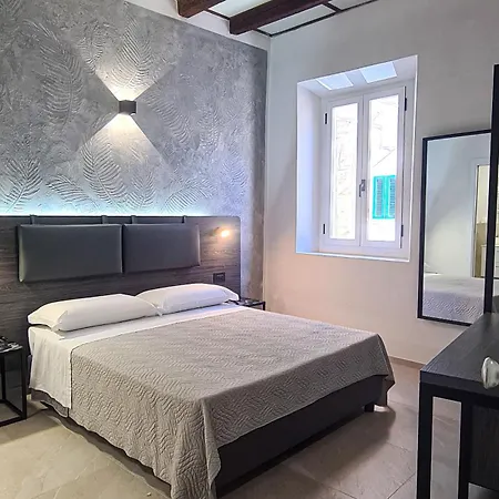 Borgo Marchetti 게스트하우스 *